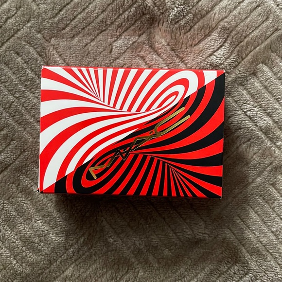 MAC tiny tricks mini lipstick trio: red - Picture 1 of 5